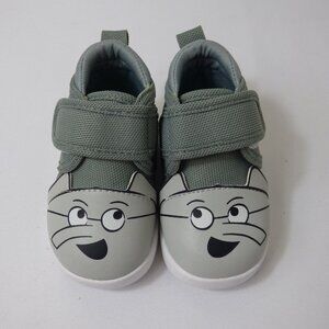 NWOT ikiki Mo Willems' Elephant Gerald Squeaky Toddler Shoes, Size 3